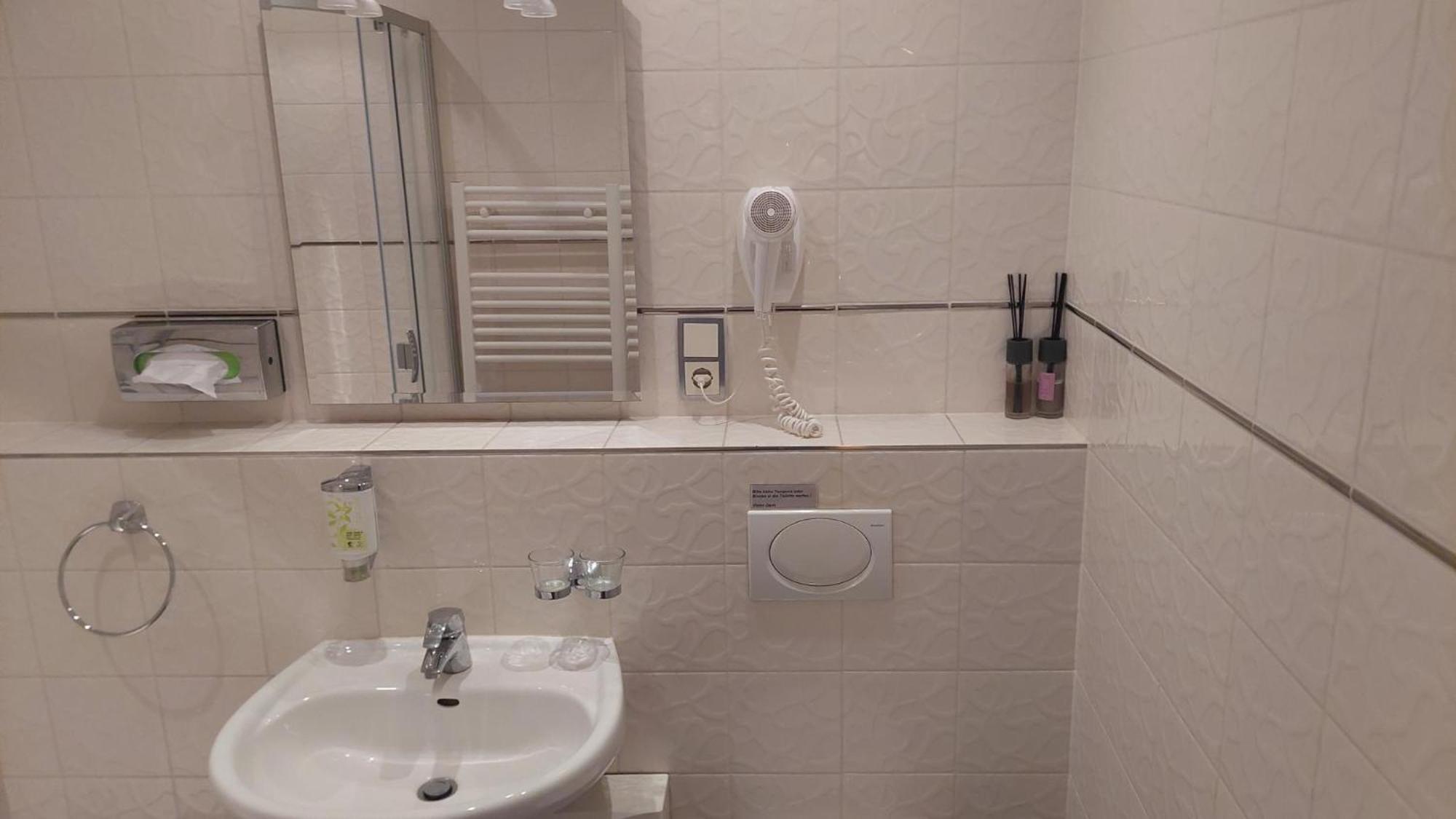 לברקוסן Die Villa, Zimmer 26, Dz מראה חיצוני תמונה